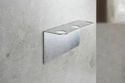 Beslag Design Base - Sæbepumpeholder Triple