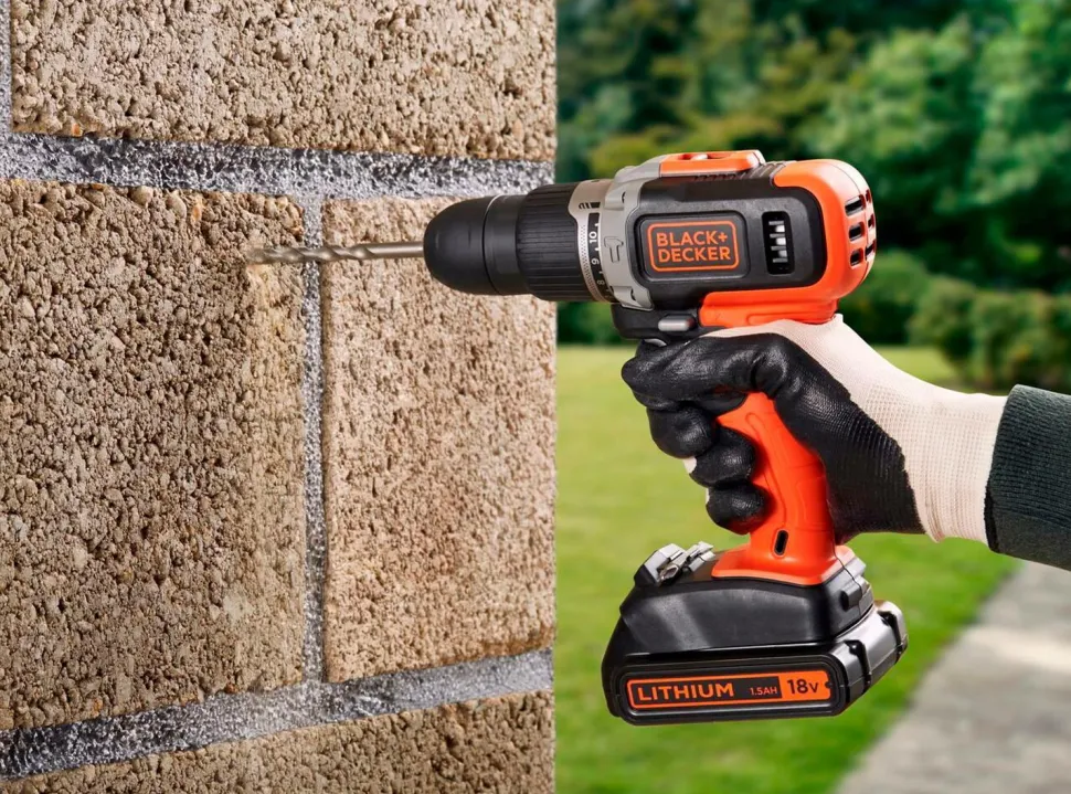 Black & Decker Slagboremaskine 18V lithium-ion 2X1,5AH