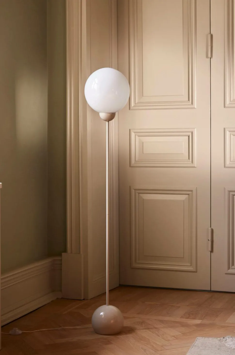Globen Lighting Gulvlampe Ripley
