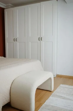 Hanah Home PufKiev