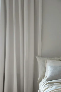 Mimou Mørklæggende hotelgardin - dobbelt bredde