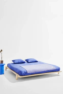 Pastill Julie sengeramme i fyrretræ 180 cm