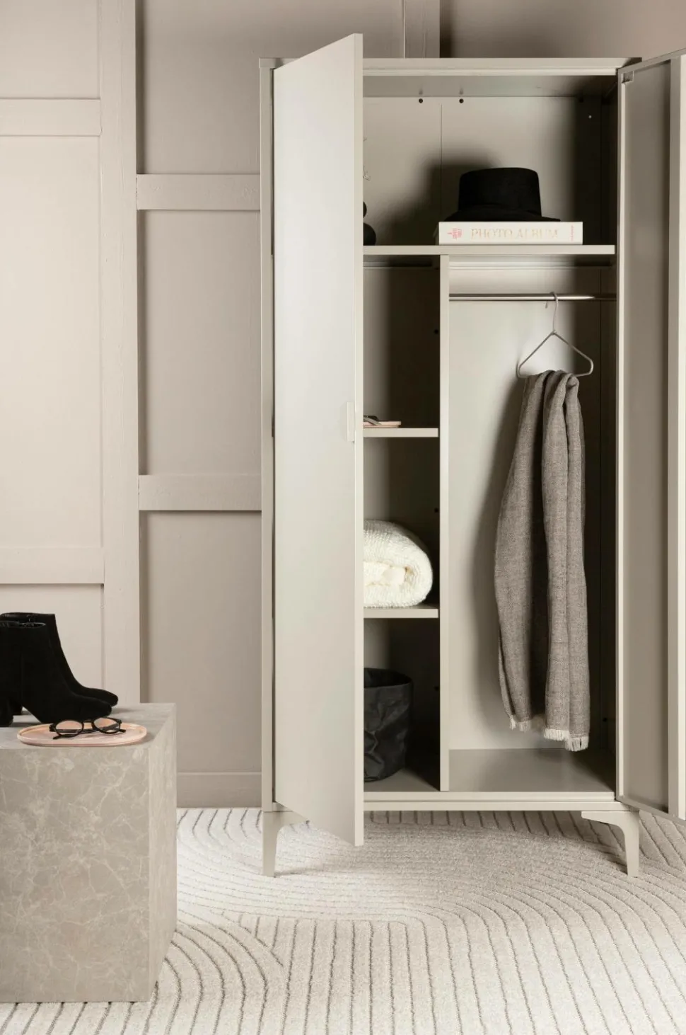 Venture Home Piring Garderobeskab