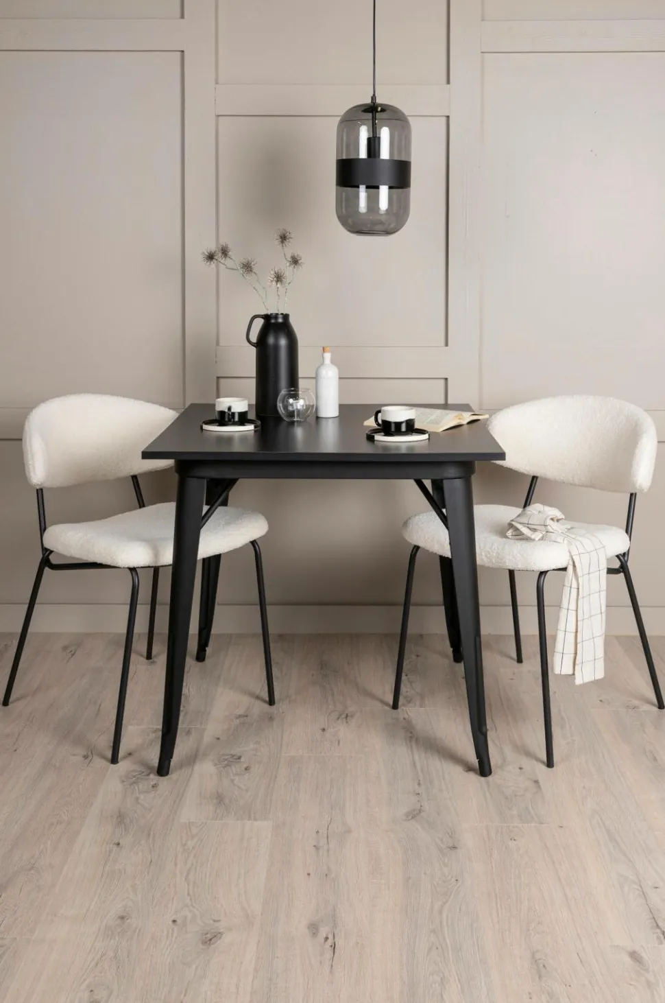 Venture Home Spisegruppe Tempe med 2 spisebordsstole Chico